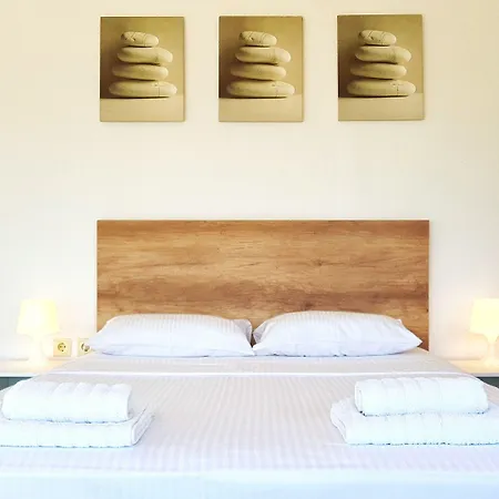 아파트 White Tennis &