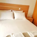 White Tennis & Appartement *