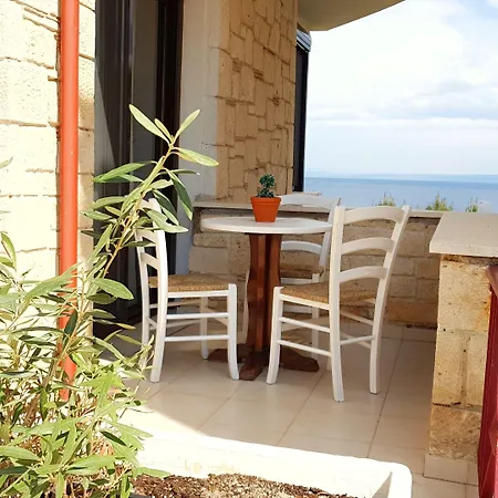 Apartment Thea360 *