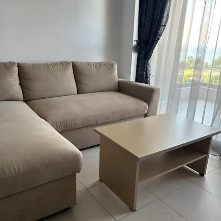 Apartment Thea360