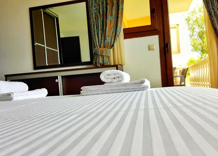 White Tennis & * Pefkochori