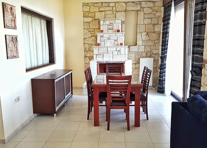 Apartment White Tennis & Pefkochori